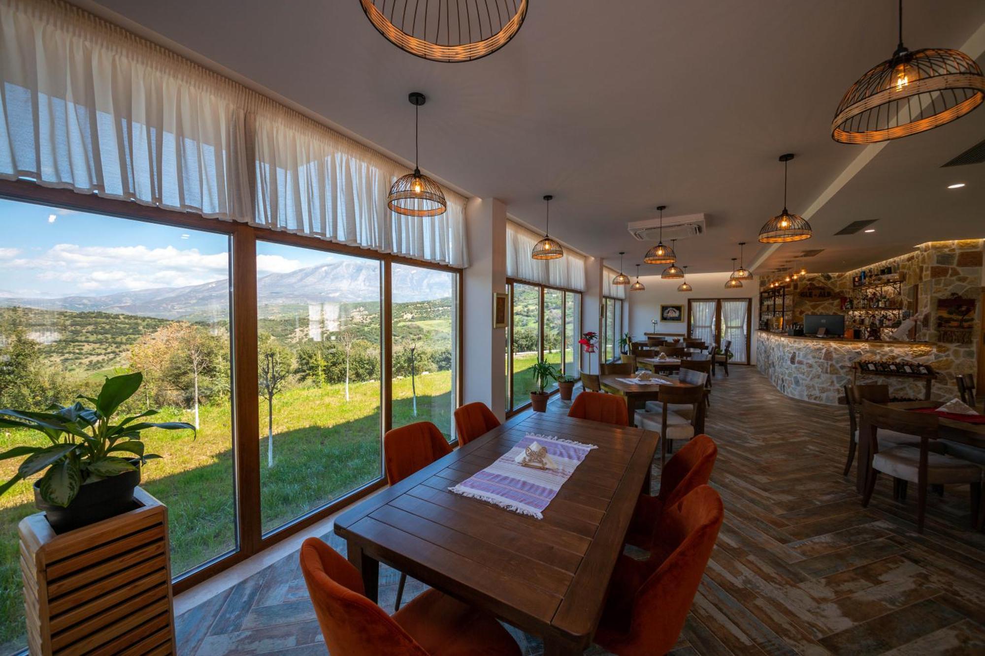 Hotel Gle-Alb Agrotourism Tepelene Zewnętrze zdjęcie