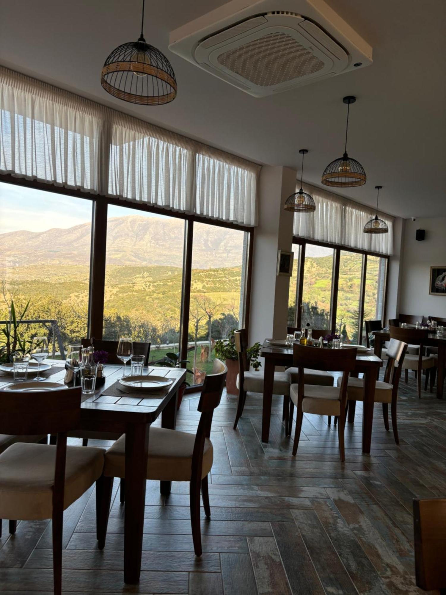 Hotel Gle-Alb Agrotourism Tepelene Zewnętrze zdjęcie
